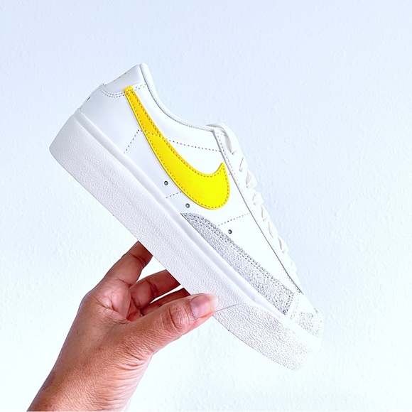 Women’s Nike Blazer Low Platform White Yellow - Picture 2 of 7